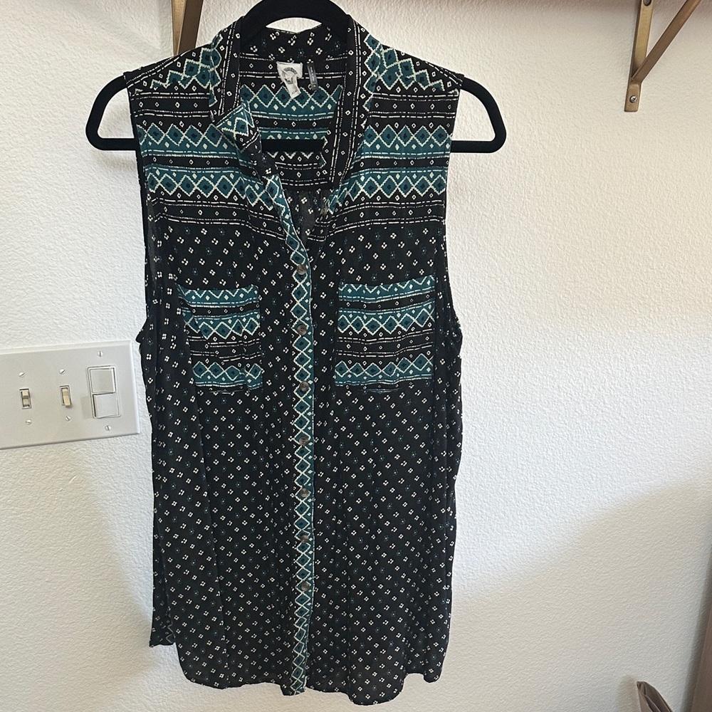 Akemi + Kin Anthropologie Ira Tunic Tank Top